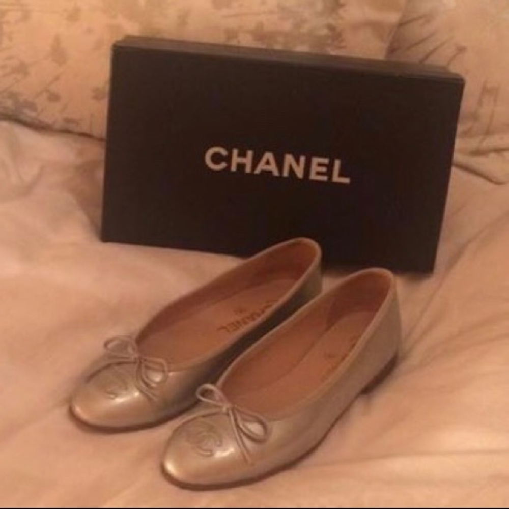 Chanel flats size 37